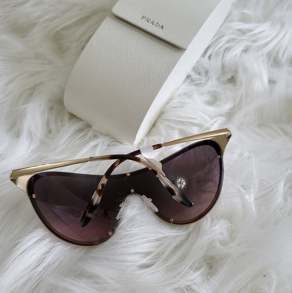 Prada Catwalk Sunglasses NWT w/BOX - Picture 3 of 4